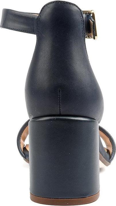 Actual product image Clarks Ezoria Mae (36)