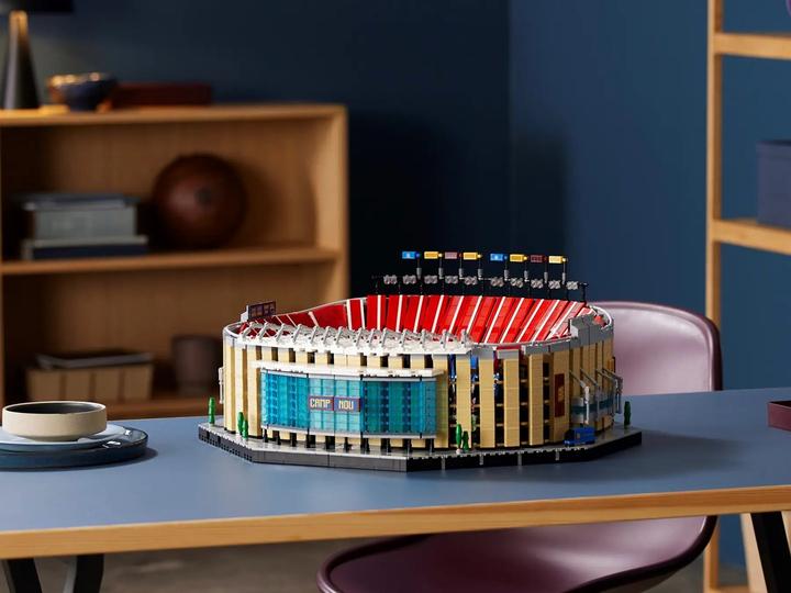 Produktbild LEGO ICONS CAMP NOU - FC BARCELONA 10284 (10284, LEGO Creator Expert, LEGO Seltene Sets)