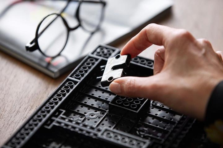 Produktbild LEGO Harry Potter Hogwarts Wappen (31201, LEGO Harry Potter)