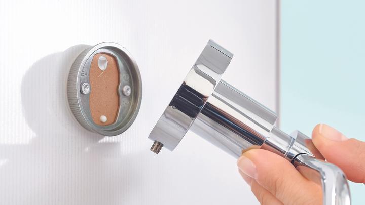 Actual product image tesa LOXX soap holder incl. adhesive solution without drilling
