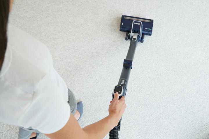 Actual product image Shark CZ250EUT Bagless Floor Vacuum Cleaner, Pet + AntiHair