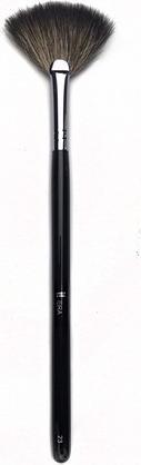 Produktbild Ibra Makeup Highlight & Contour Brush No. 23