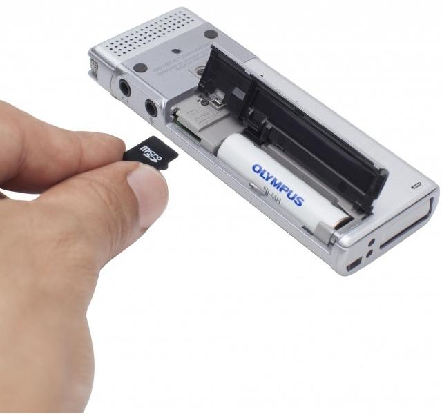 Actual product image Olympus DM-720 Record & Transcribe Kit (4 GB)
