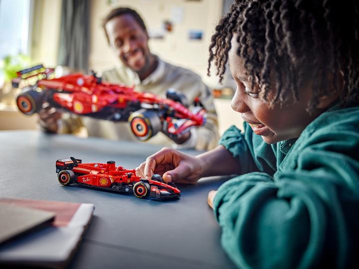 Image du produit LEGO Ferrari SF-24 F1 Rennauto (42207, LEGO Technic)