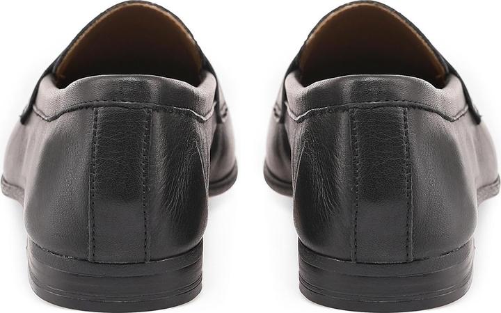 Image du produit Inuovo Ce mocassin classique de convainc par son élégance simple dans un look de penny loafer. (37)