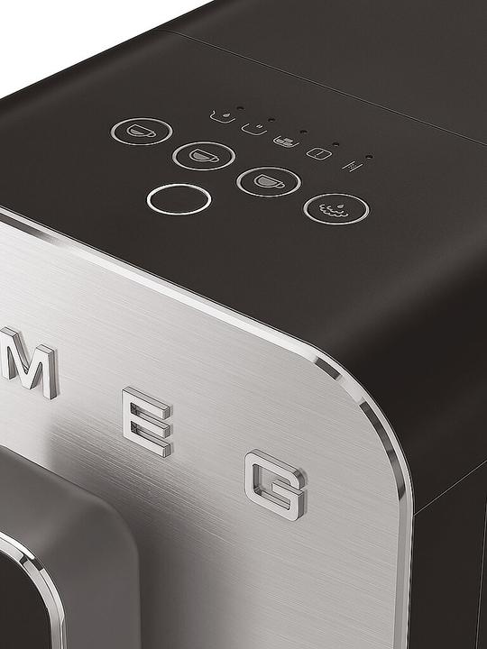 Actual product image Smeg BCC02BLMEU (EU plug)