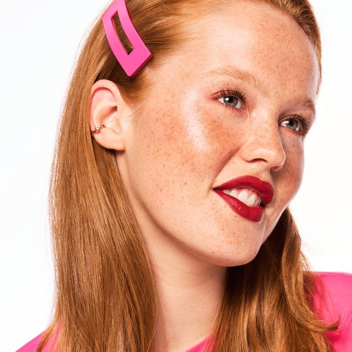 Immagine prodotto essence BABY GOT HOLO GLOW evidenziatore in stick (10 Santa Albicocca, Highlighter, 5 g)