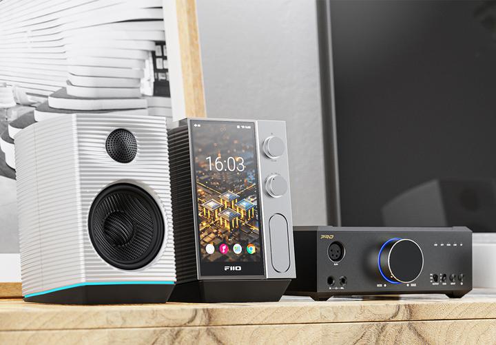 Actual product image FiiO R9 (Display, Audio player, Bluetooth, Wi-Fi)