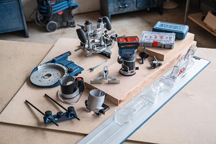 Productafbeelding Bosch Professional Kantenfrees GKF 18V-8 Professional solo, 18Volt (blauw/zwart, zonder accu en lader)