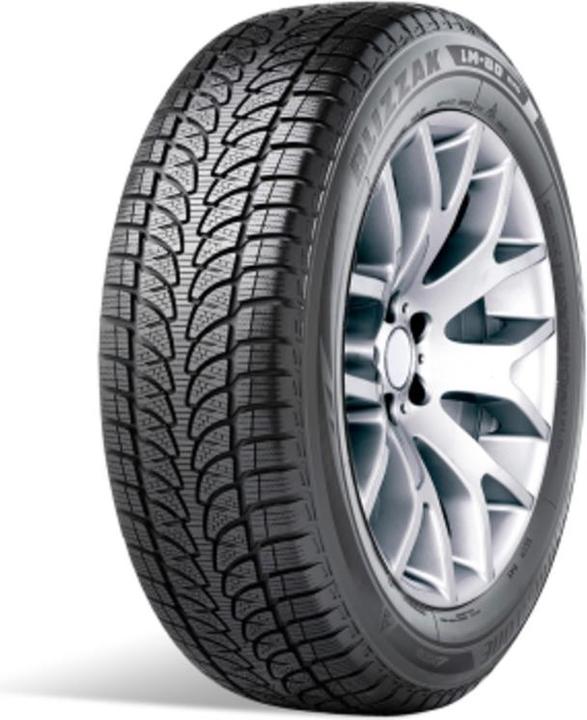 Actual product image Bridgestone Blizzak LM-80 EVO (235/75R15 109T, Winter tyres)