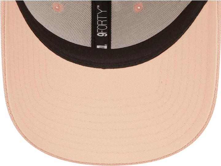 Actual product image New Era 9Forty Linen New York Yankees