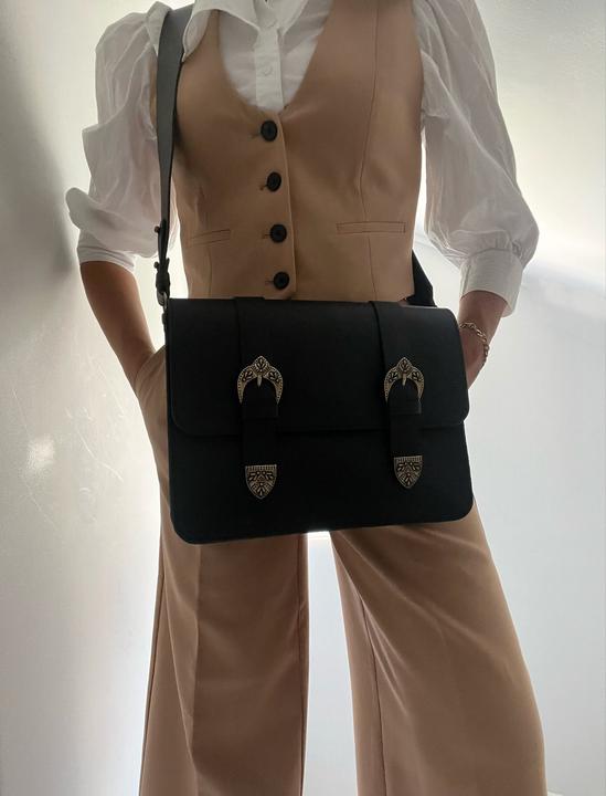 Produktbild Only-Bags.Store Schwarze Leder-Umhängetasche, kleine Leder-Crossbody-Tasche, Geschenk für Sie, aus Vollnarbenleder
