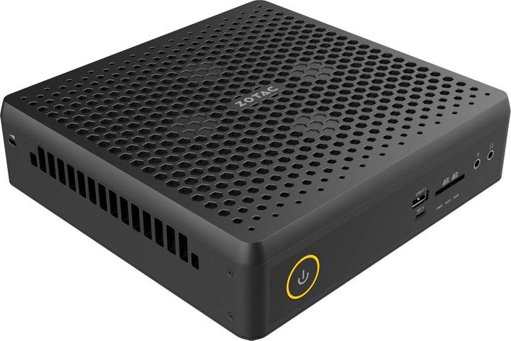 Actual product image Zotac MAGNUS EN374070C (Intel Core i7-13700HX)