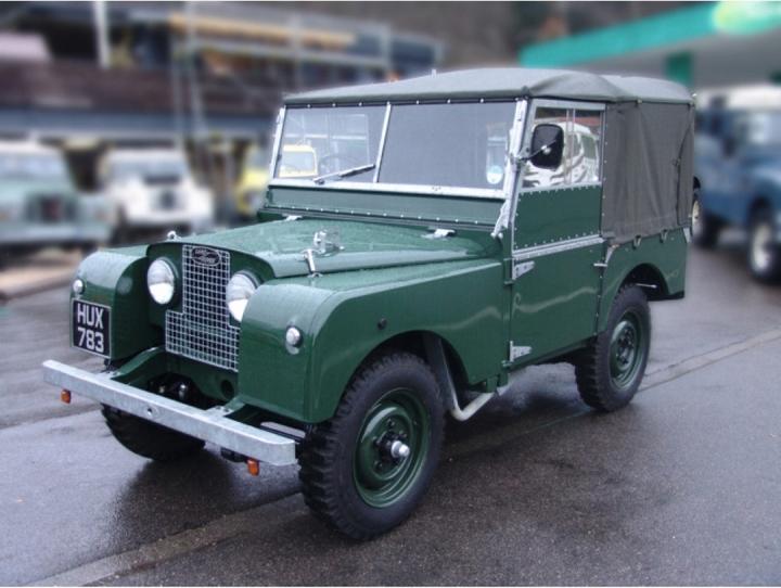 Image du produit Schuco Land Rover 80 vert foncé 1:12