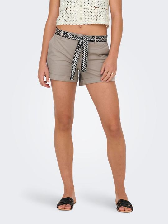 Actual product image Only ONLBIANA Mittlere Taille Normal geschnitten Chino Shorts Chino Shorts (34)