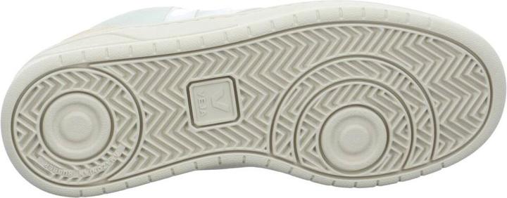 Actual product image Veja V-10 (41)