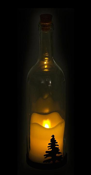 Produktbild Lunartec Deko-Glasflasche mit LED-Kerze, Tannen-Motiv (1 x)