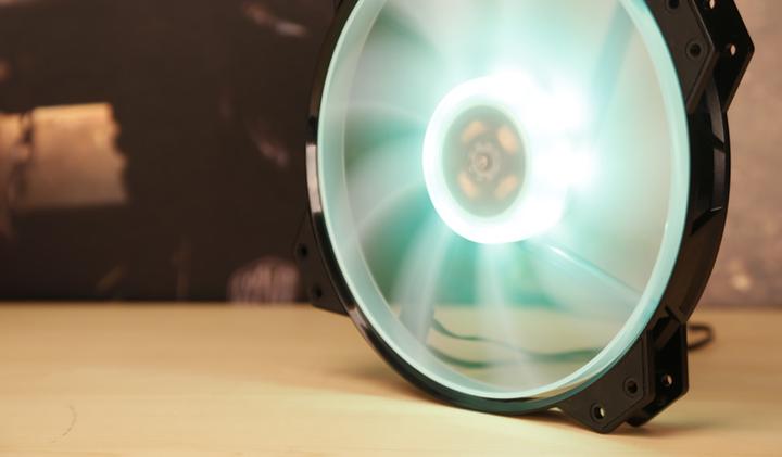 Produktbild Cooler Master Mf200r RGB (200 mm, 1 x)