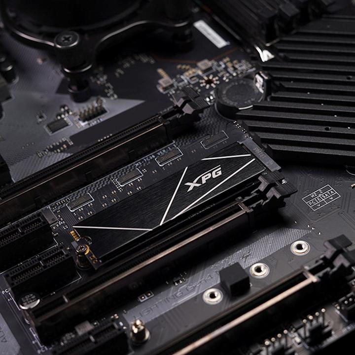 Produktbild Adata XPG Gammix S70 Blade (4000 GB, M.2 2280)