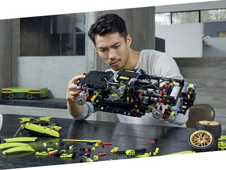 Produktbild LEGO Lamborghini Sián FKP 37 (42115, LEGO Technic, LEGO Seltene Sets)