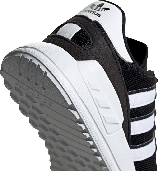 Image du produit adidas M27273 (31.5)