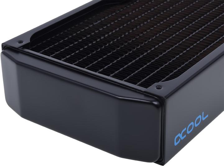Actual product image Alphacool NexXxoS XT45 Full Copper 240mm (120 mm)