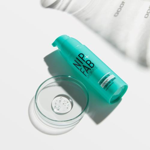 Actual product image Nip + Fab Hyaluronic Fix Skin Serum ( Extreme 4 2 % Serum) 50 ml (L) (50 ml)
