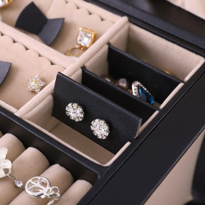 Actual product image Songmics Belle