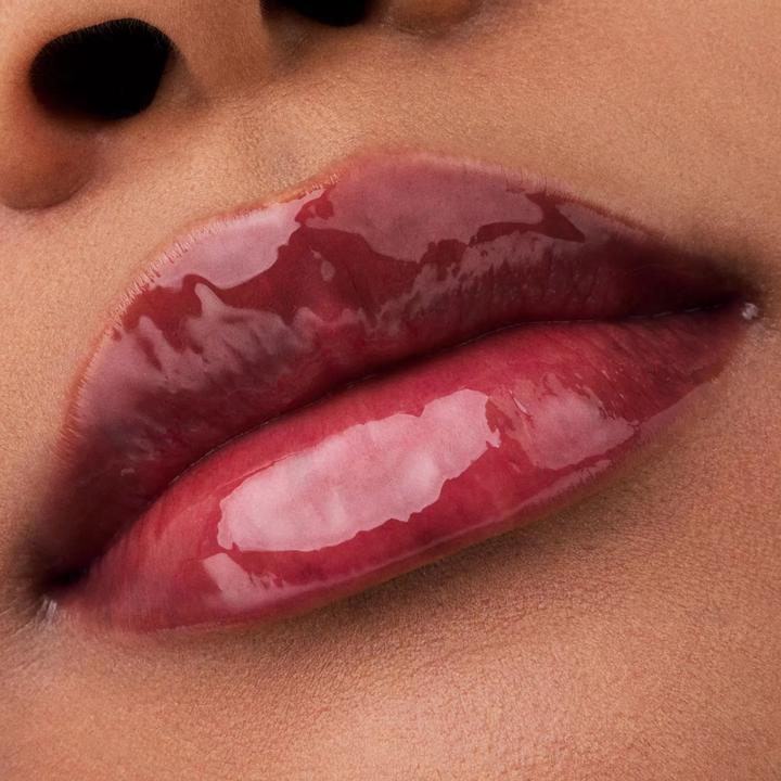 Actual product image Catrice Glossin Glow Tinted Lip Oil Glow For The Show (030)