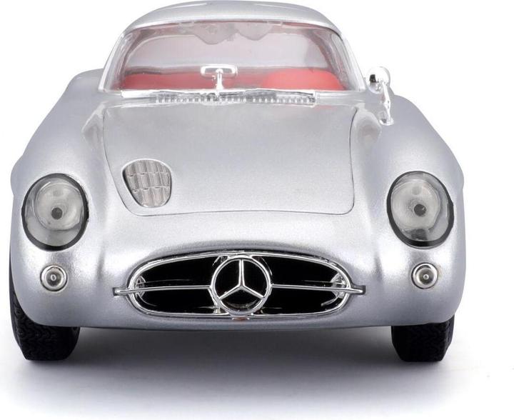 Produktbild Maisto Mercedes Benz 300 SLR Coupe "Uhlenhaut"