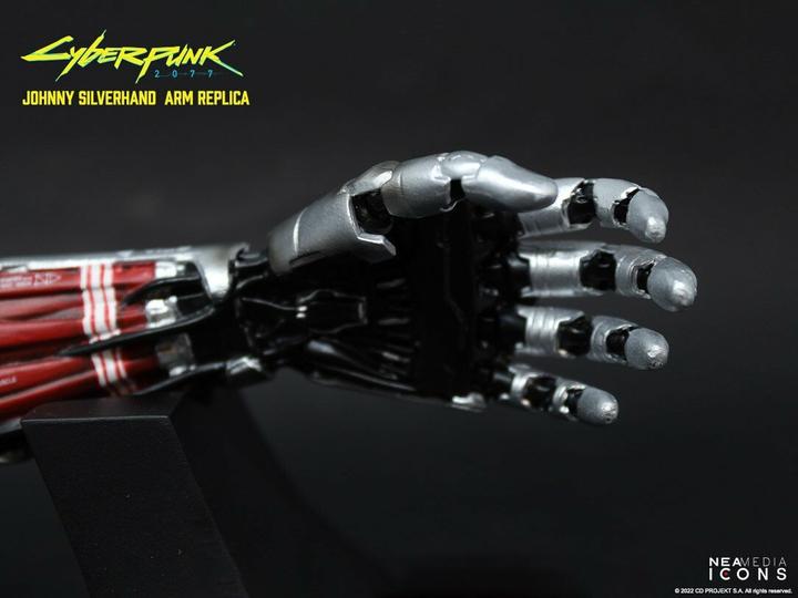 Actual product image Neamedia Cyberpunk 2077: Johnny Silverhand Arm Replica