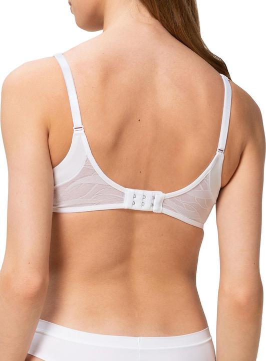 Actual product image Triumph Airy Sensation WP (70 D, Single pack)