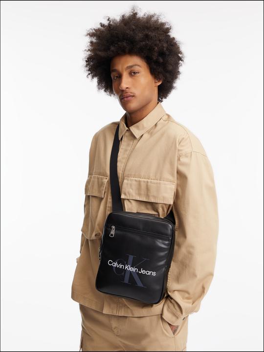 Produktbild Calvin Klein Herren Monogramm Soft Reporter22 Crossovers, Schwarz, One Size (100% Polyurethane)