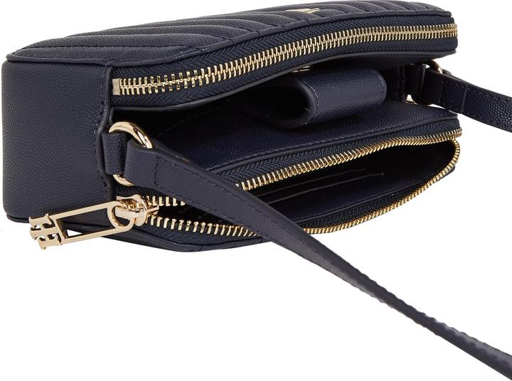Actual product image Tommy Hilfiger Shoulder Bag TH Timeless Camera Bag Quilted FA22