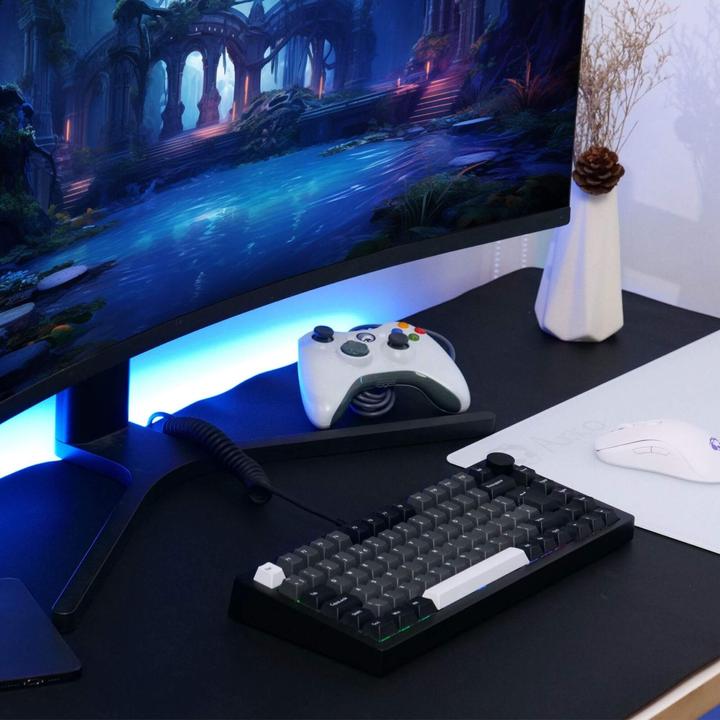 Image du produit Akko MonsGeek M1 V5 VIA Black & Silver Keyboard ISO-DE/UK/Nordic layout V3 Piano Pro Switch (DE, Sans fil, Filaire)