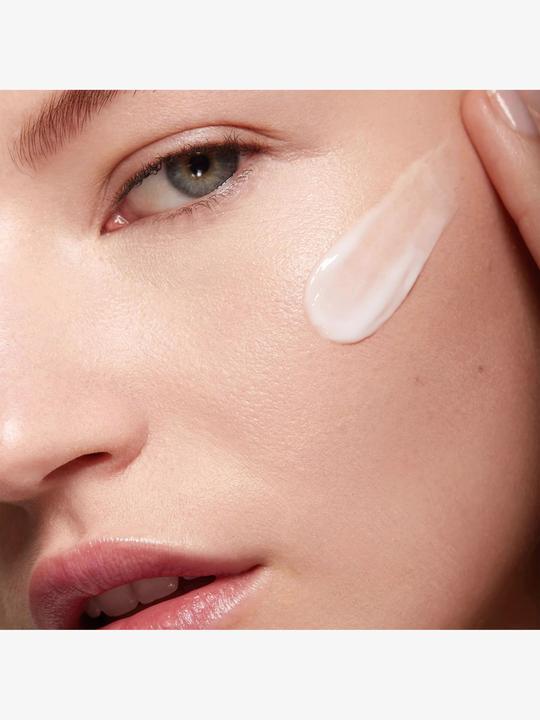 Actual product image NARS Cosmetics Light Reflecting Moisturizer (60 ml, Day cream)