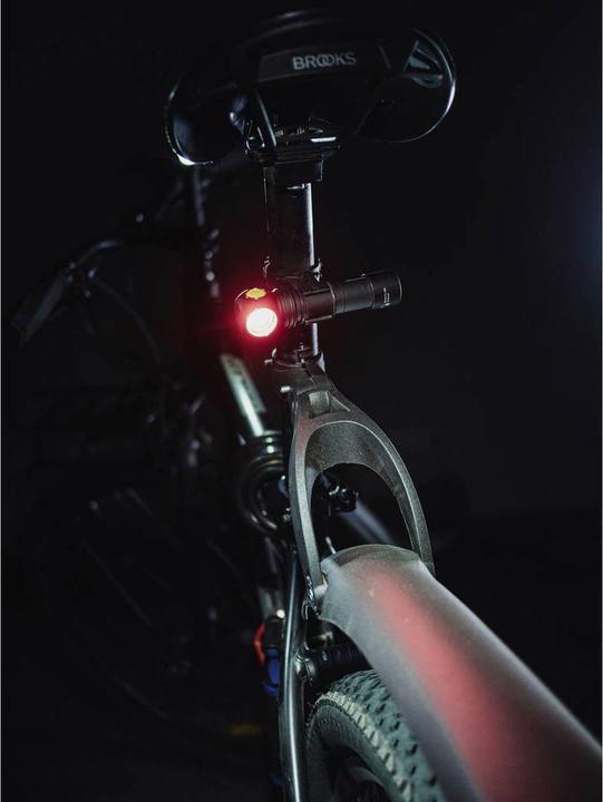Actual product image ArmyTek Wizard C2 WR Magnet USB Multifunction Lamp warm & red (11.20 cm, 1100 lm)