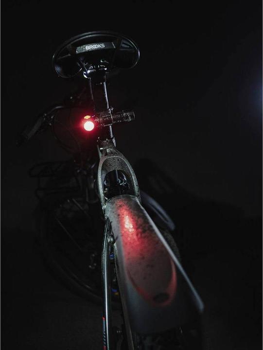 Actual product image ArmyTek Wizard C2 WR Magnet USB Multifunction Lamp warm & red (11.20 cm, 1100 lm)