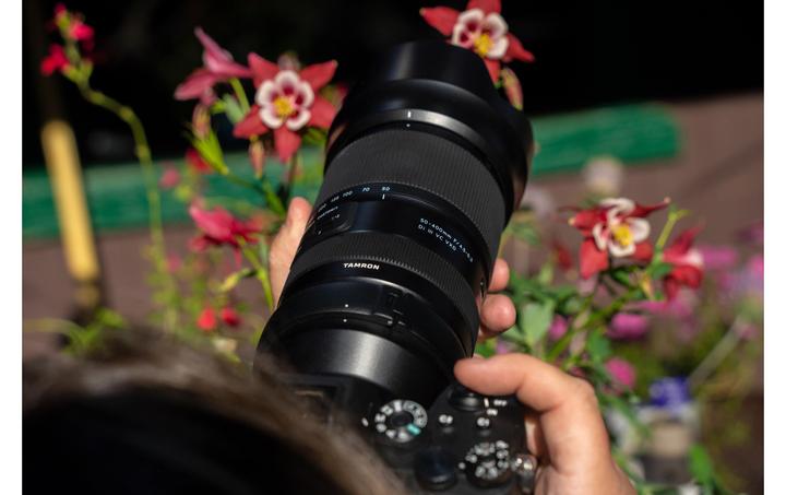 Actual product image Tamron AF 50-400mm F/4.5-6.3 Di III VC VXD (Sony E, APS-C / DX, full size)