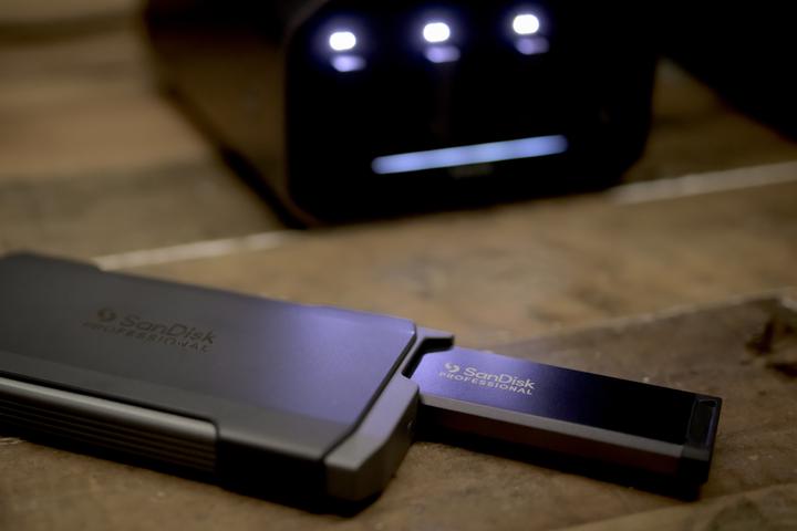 Produktbild SanDisk Professional PRO-BLADE SSD Mag (2000 GB)