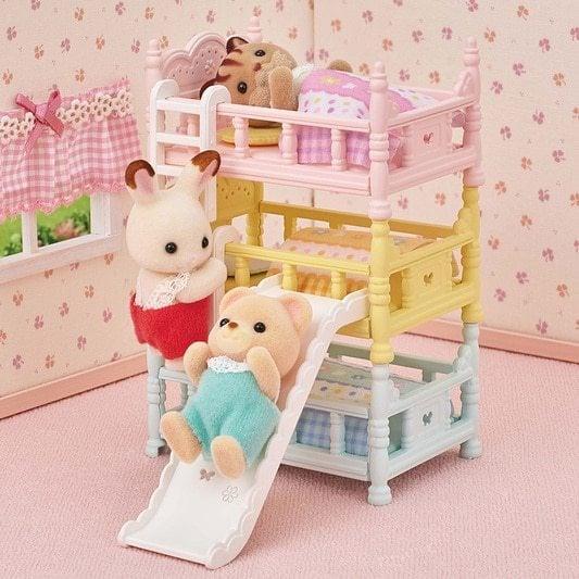 Produktbild Sylvanian Families Dreistöckiges Babyhochbett