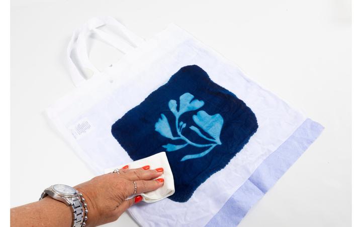 Actual product image Creative - Craft Kit Cyanotype, Textile, Blue, 1 Pack - ()