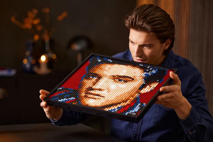 Actual product image LEGO Elvis Presley - The King (31204, LEGO Rare Sets)