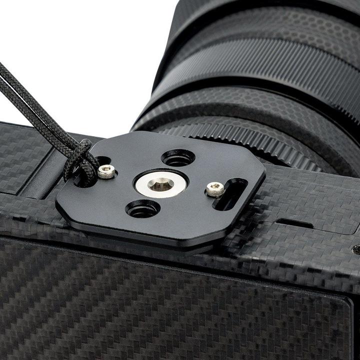 Immagine prodotto JJC QRS M1 Deluxe Cinghia a sgancio rapido per fotocamere mirrorless Grigio Argento