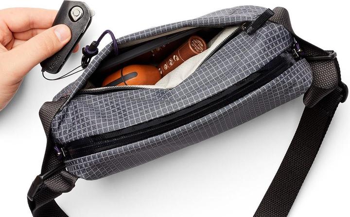 Produktbild Bellroy Lite Sling Mini Arcade Gray