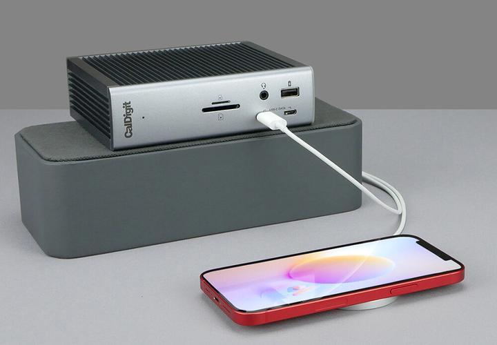 Actual product image CalDigit TS4 (Thunderbolt, 18 Ports)