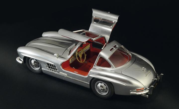 Produktbild 1:16 Mercedes-Benz 300 SL Gullwing
