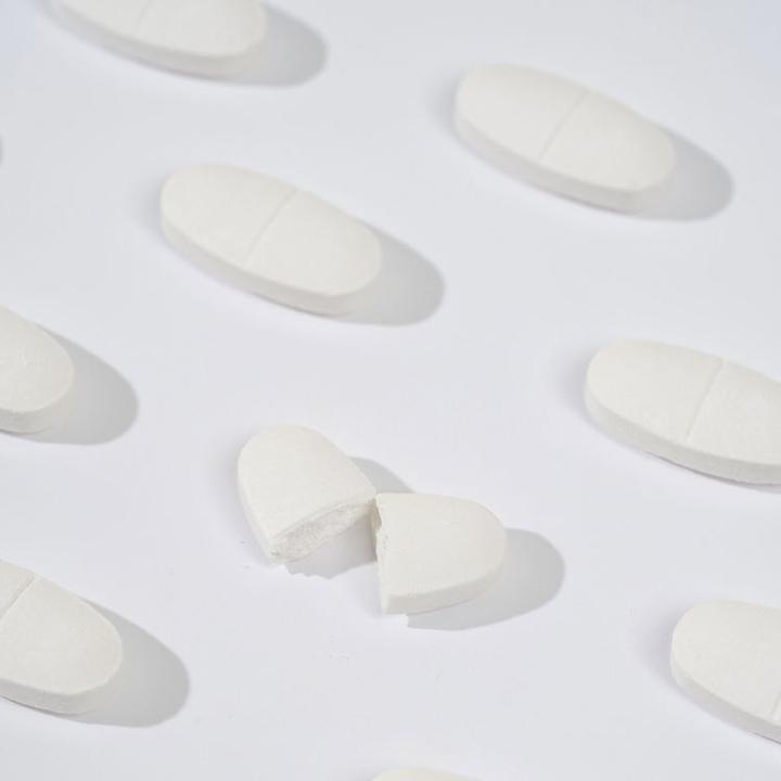 Actual product image Effective Nature EAA Essential Amino Acids 180 Tabs (180 Piece, Pills, 180 g)