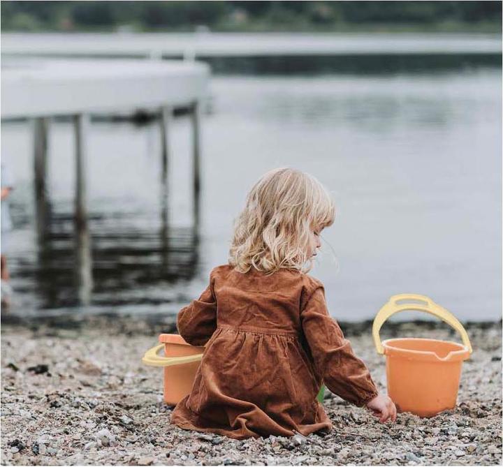 Actual product image dantoy 2735 - PASTEL RECYCLED BUCKET W. SPOUT H:16 CM