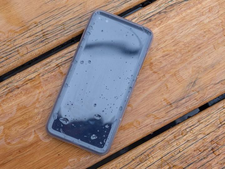 Actual product image Quad Lock Poncho (Huawei P30)